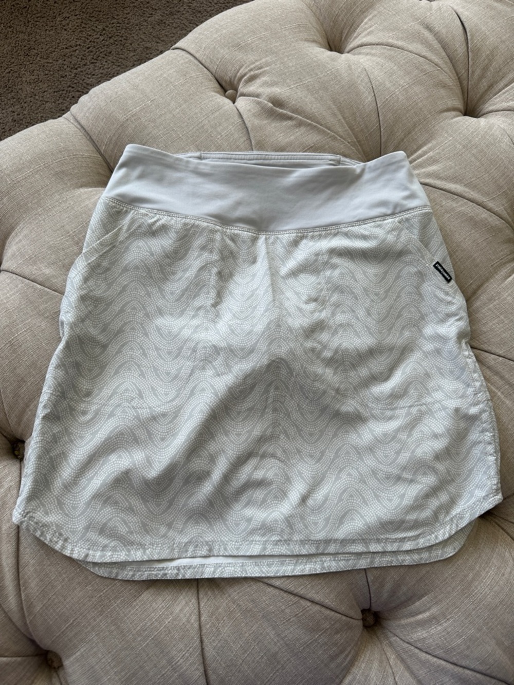 Patagonia White Wave-Pattern Skort
